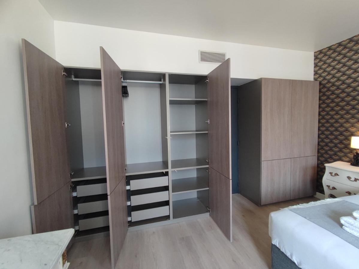 Le Marquis - T3 Standing 100M2 250 Metres Du Port Lejlighed Marseille Eksteriør billede